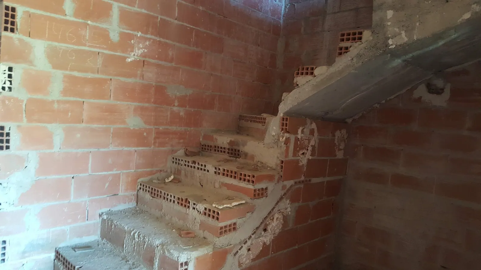 Adosado en construcción
