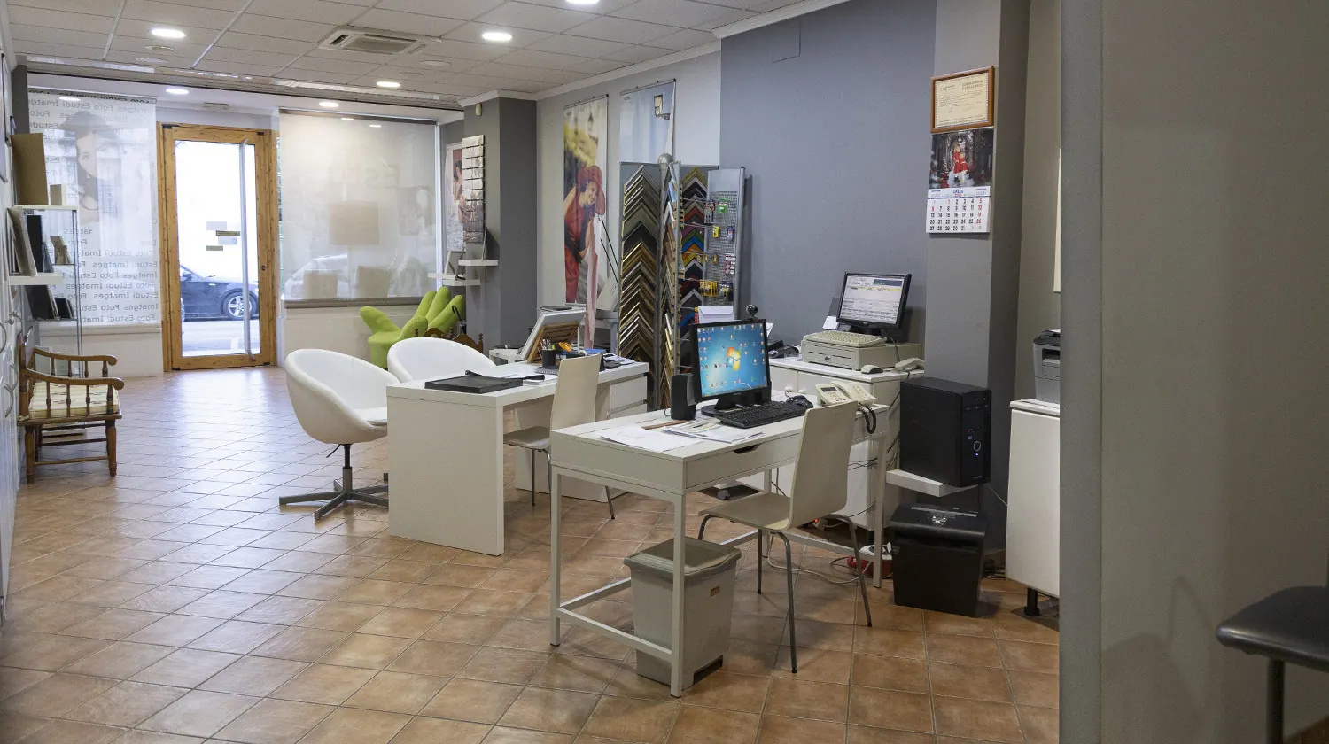 Local comercial con vivienda
